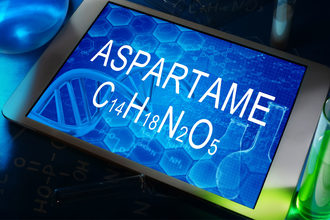 Aspartame written on a tablet